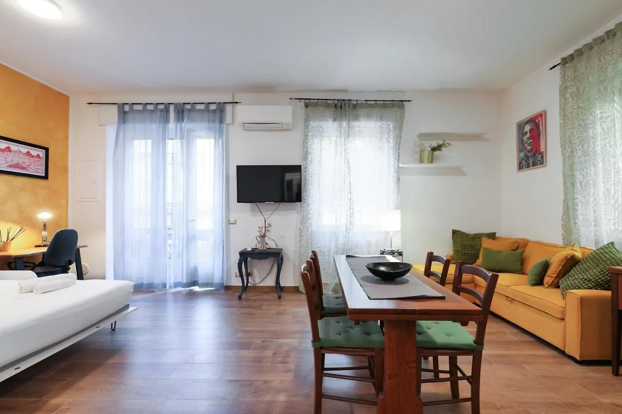 Appartamento Primopiano - Paladini Milano Italia