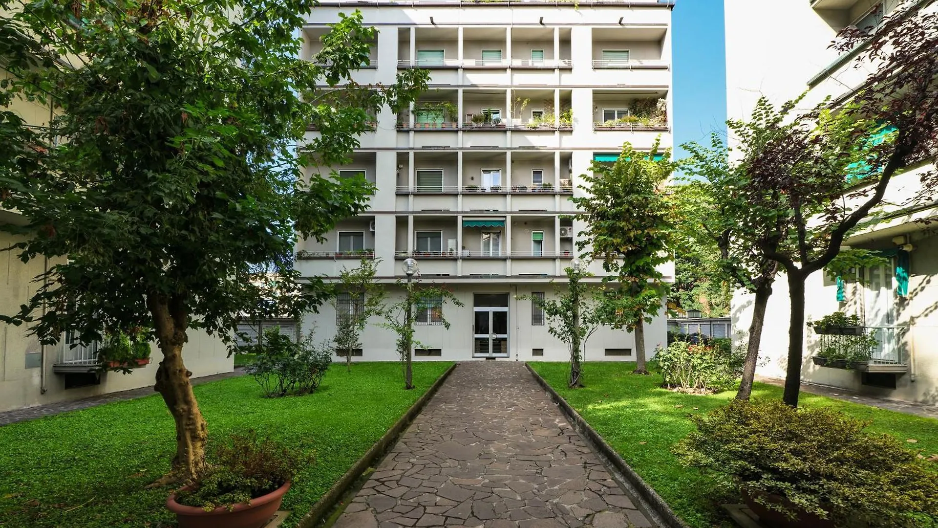 Appartamento Primopiano - Paladini Milano Italia