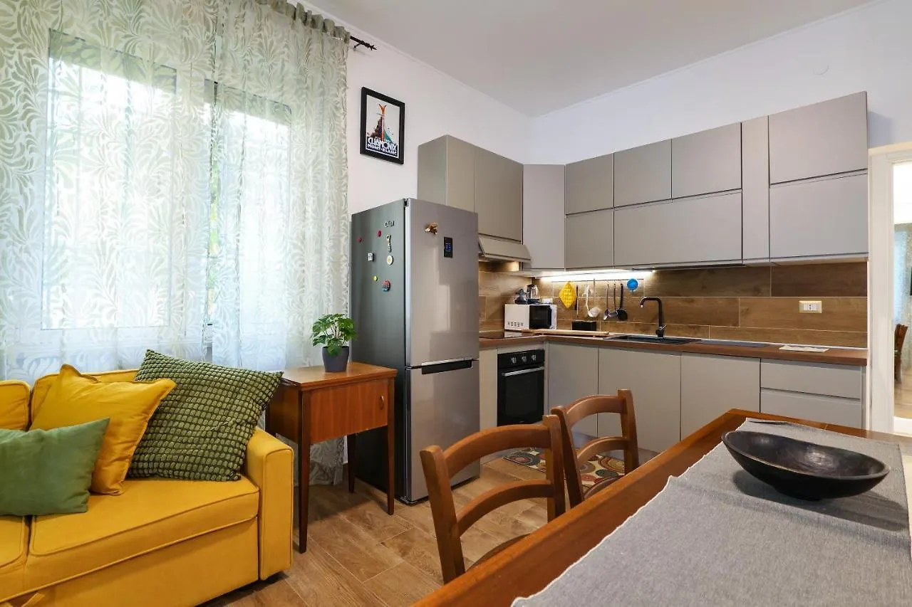 Apartament Primopiano - Paladini Mediolan